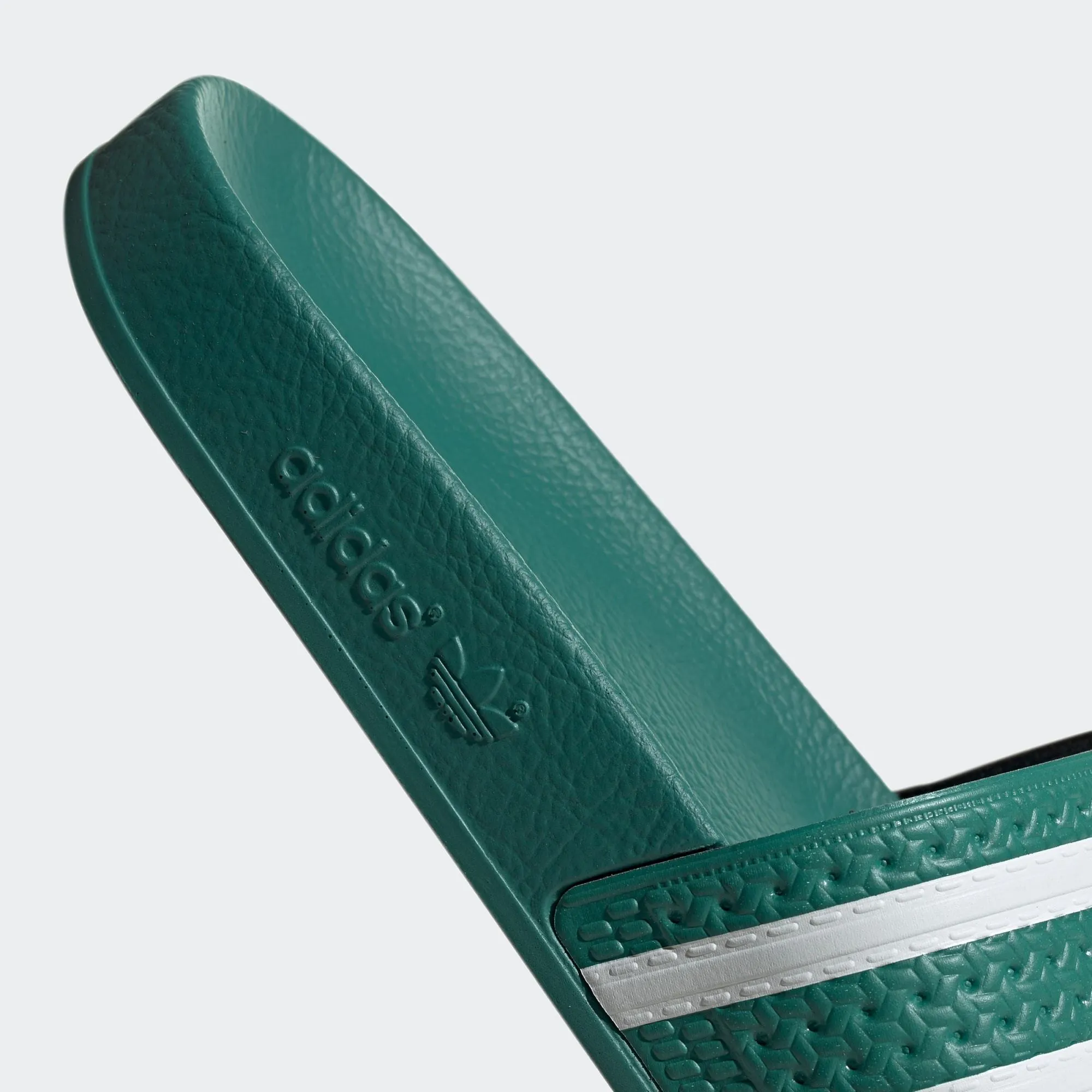 ADILETTE SLIDES GLORY GREEN / CLOUD WHITE / GLORY GREEN