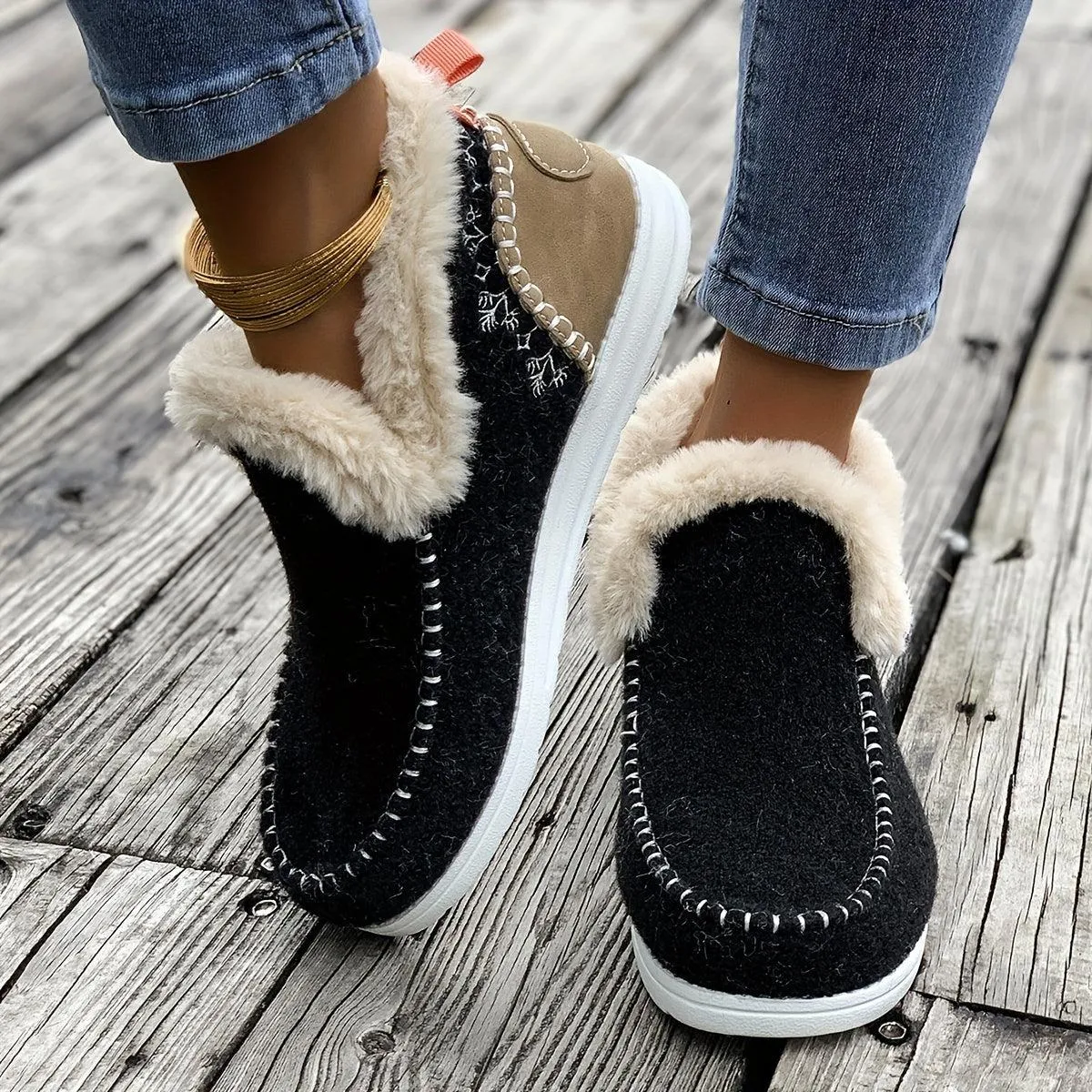 Women's Flat Furry Shoes: Essential Cozy Sneakers for Winter Outings