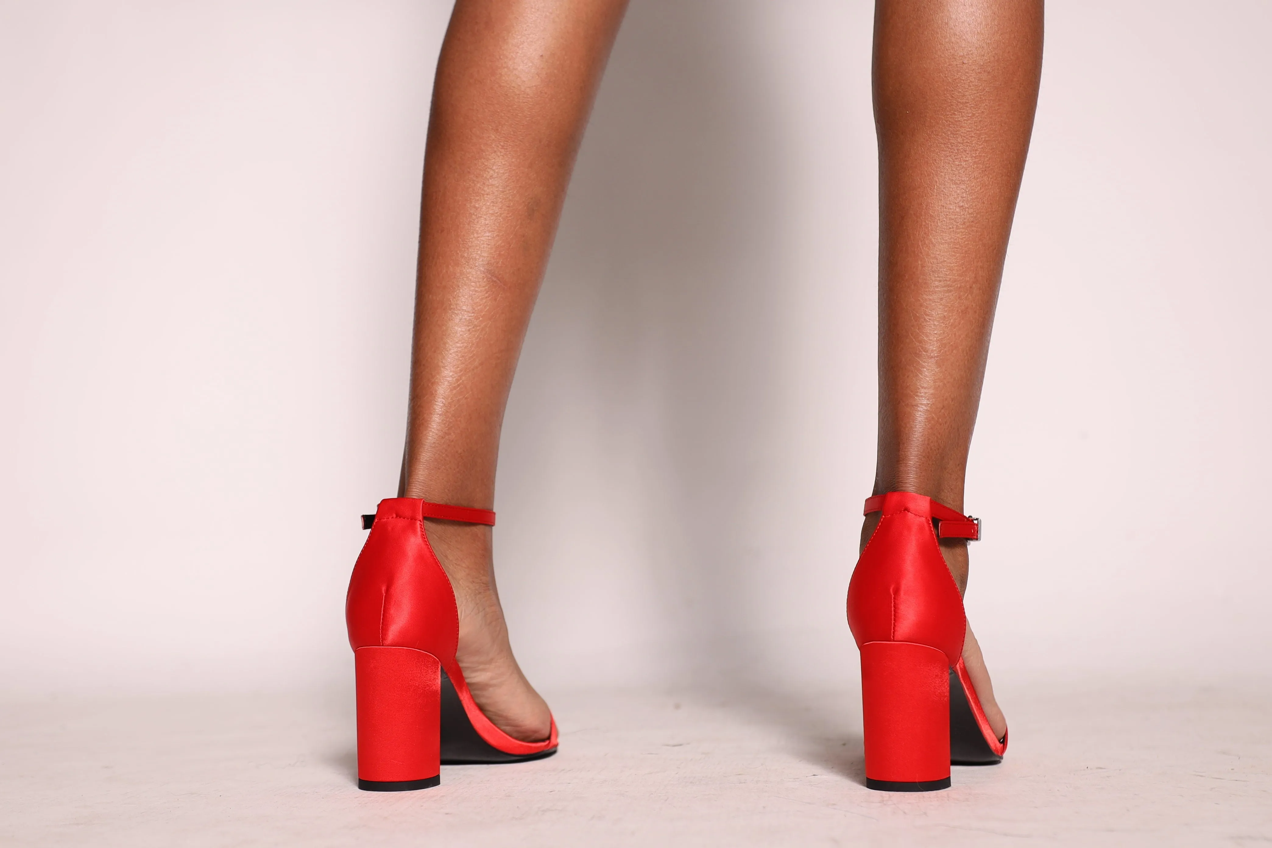 Zoe Sandals Red